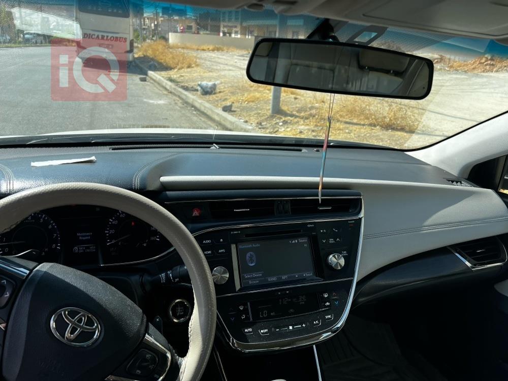 تويوتا أفالون